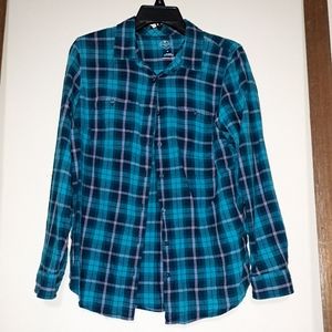 St. John's Bay Long-Sleeve, Button-Down shirt, medium